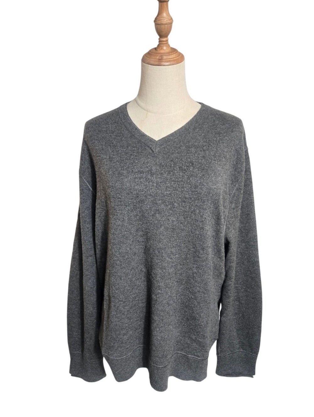 Banana Republic Heritage Cashmere Charcoal Gray V-Neck Sweater
